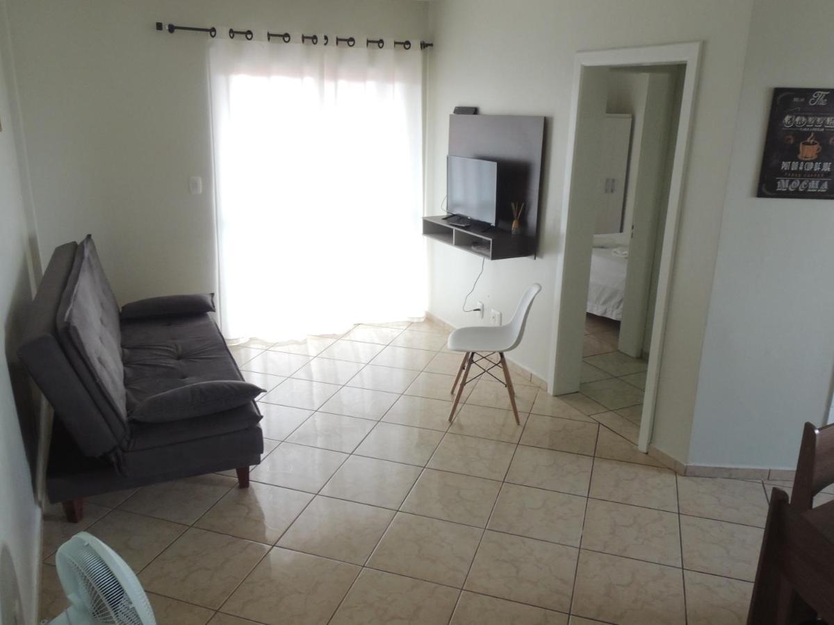 Апартаменты Apartamento Mobiliado Com Garagem Шапеко Экстерьер фото